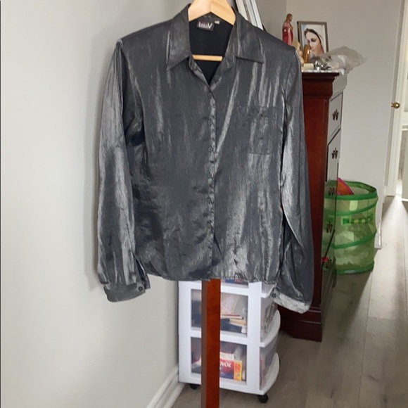 Dresses/ - Picture 5 of 16